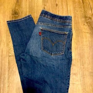 Levi’s skinny jeggings